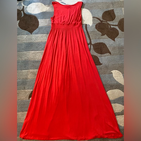 Boston Proper Sleeveless V-neck Flowing Jersey Red High Low Maxi Dress. - Picture 6 of 8